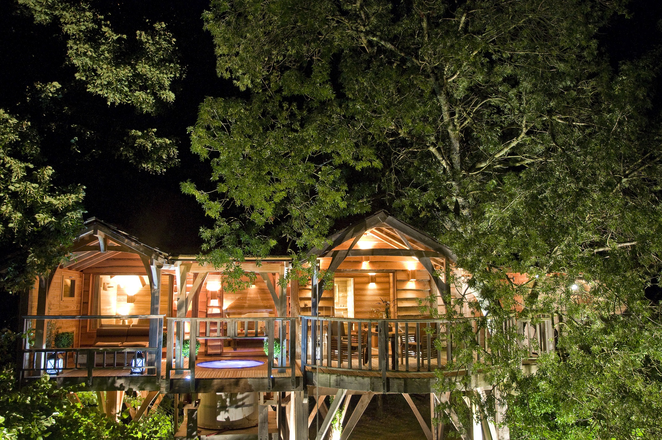 Cabane et Spa - chambres d'hôtes insolites dans les arbres Montauban