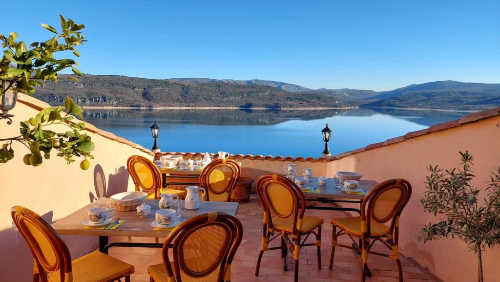 Les Fenières chambres d'hôtes près du lac de Sainte Croix dans les Alpes-de-Haute-Provence